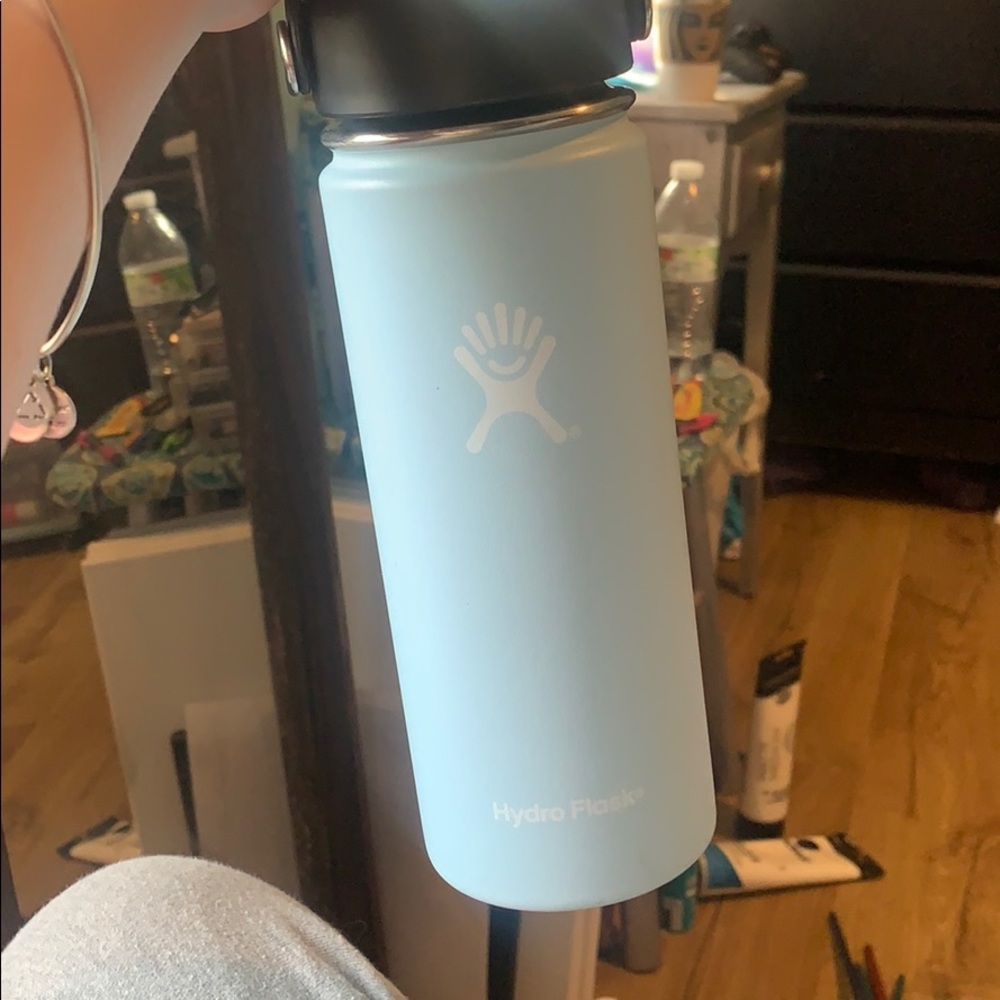 light blue hydro flask